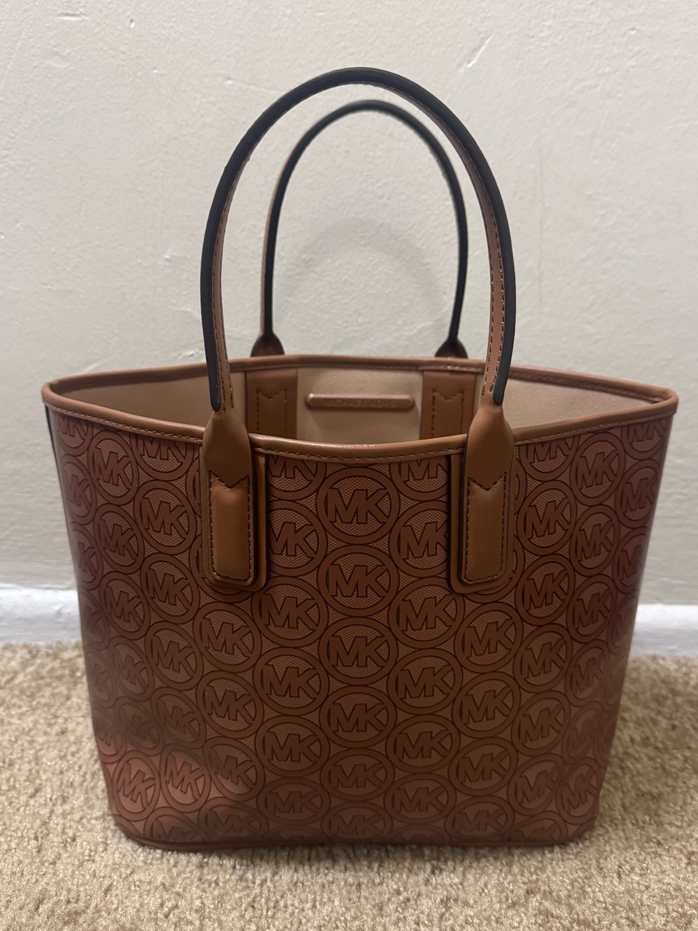 💯 Authentic Michael Kors satchel bag